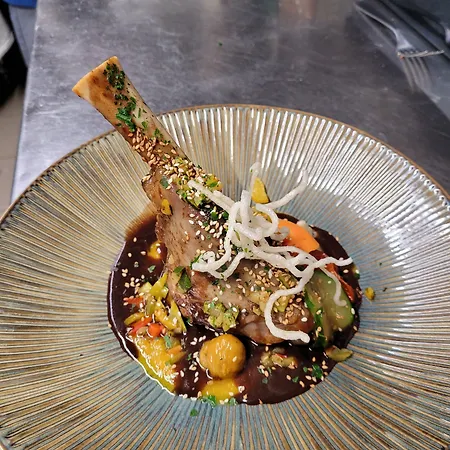 Hotel Le Bouton D'or