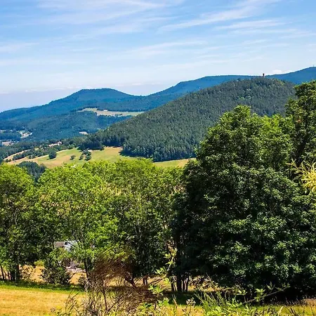 Le Bouton D'or Hotel 2*