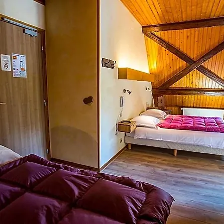 Hotel Le Bouton D'or 2*
