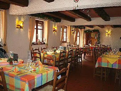 Le Bouton D'or Otel Lapoutroie