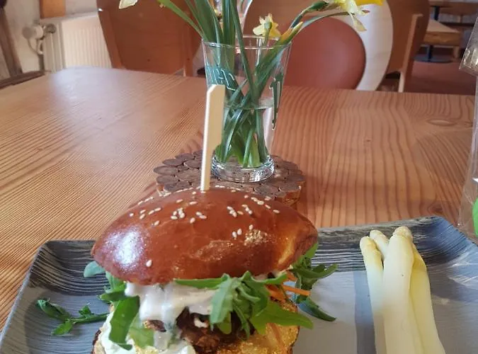 Hotel Le Bouton D'or