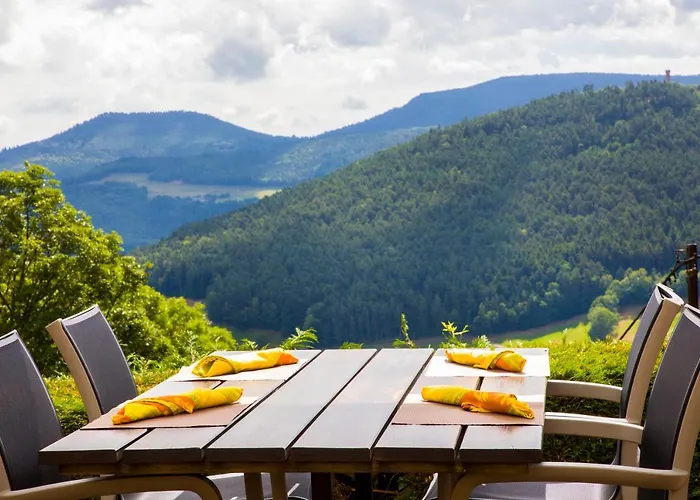 Le Bouton D'or Hotel 2*